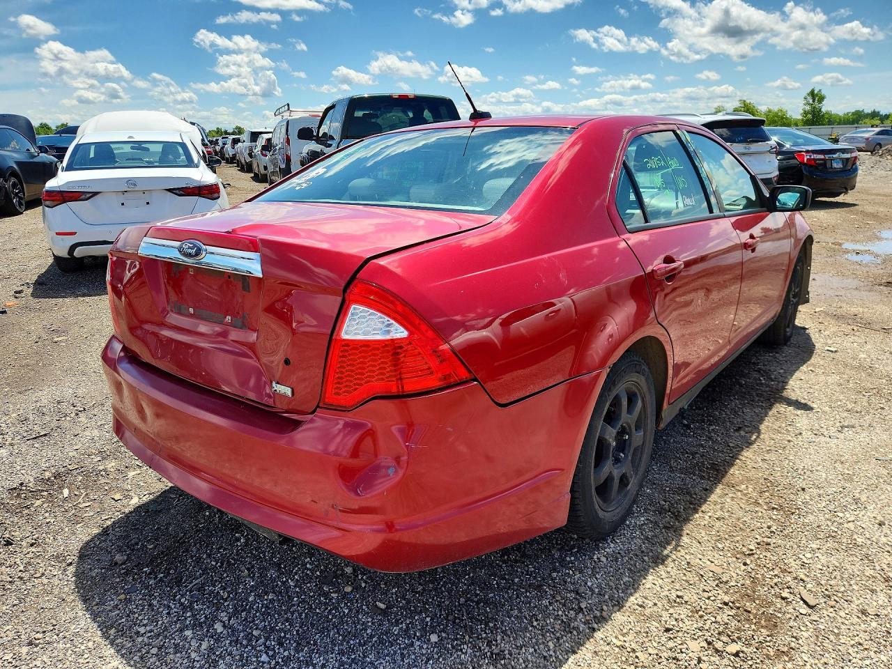 2010 Ford Fusion S - Фото 3