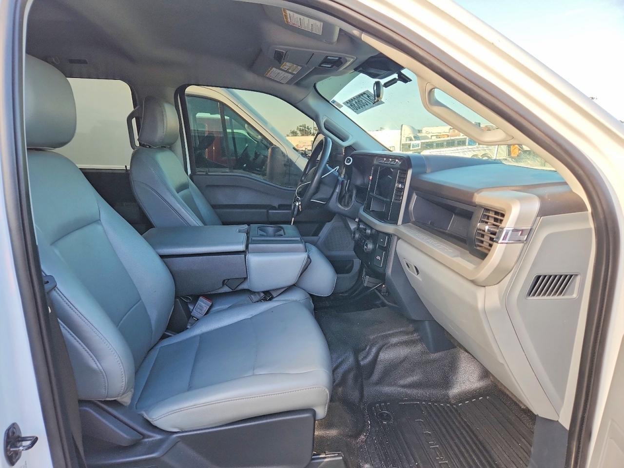 2024 Ford F550 Super Duty - Фото 5