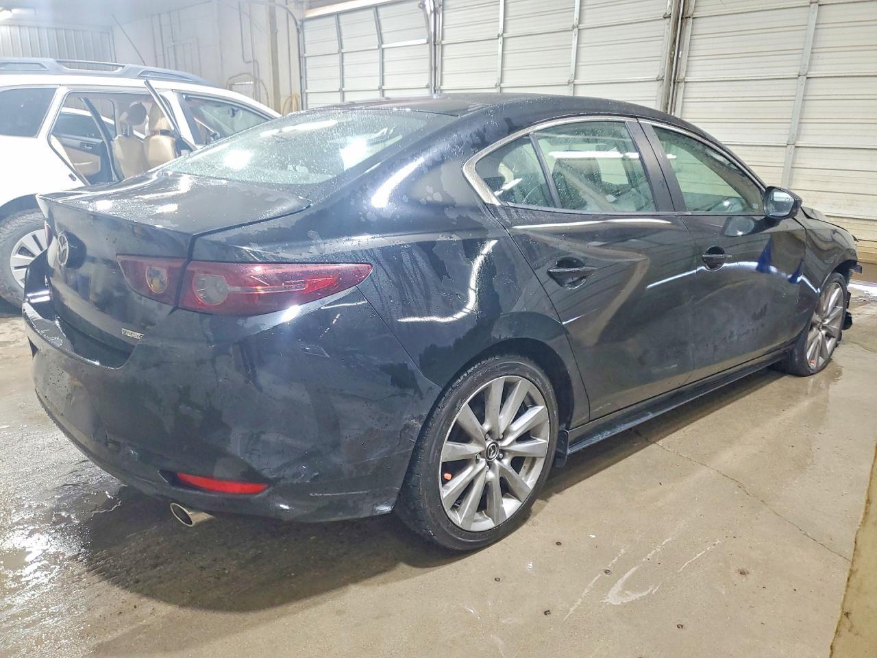 2021 Mazda 3 Select - Image 3