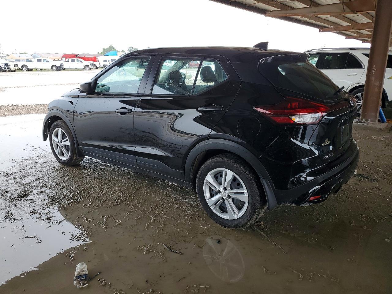 2025 Nissan Kicks Play S - Image 2