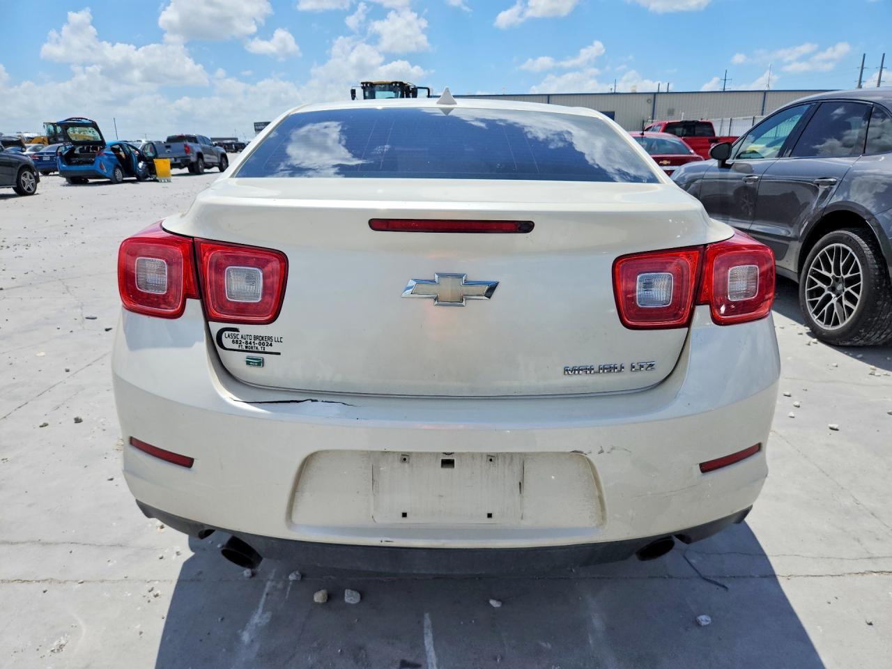2014 Chevrolet Malibu - Фото 6