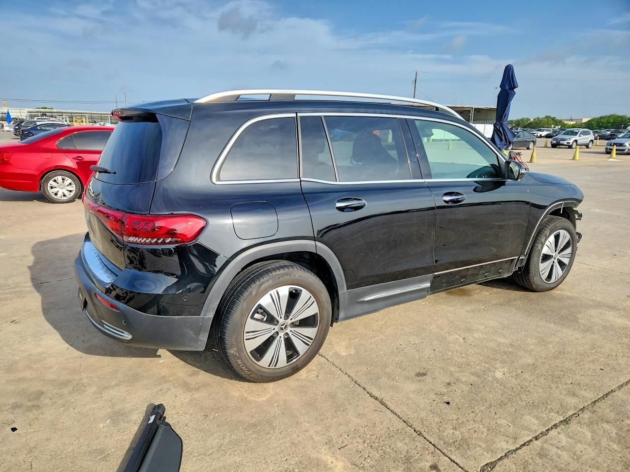 2023 Mercedes-Benz Eqb 250+ - Image 3