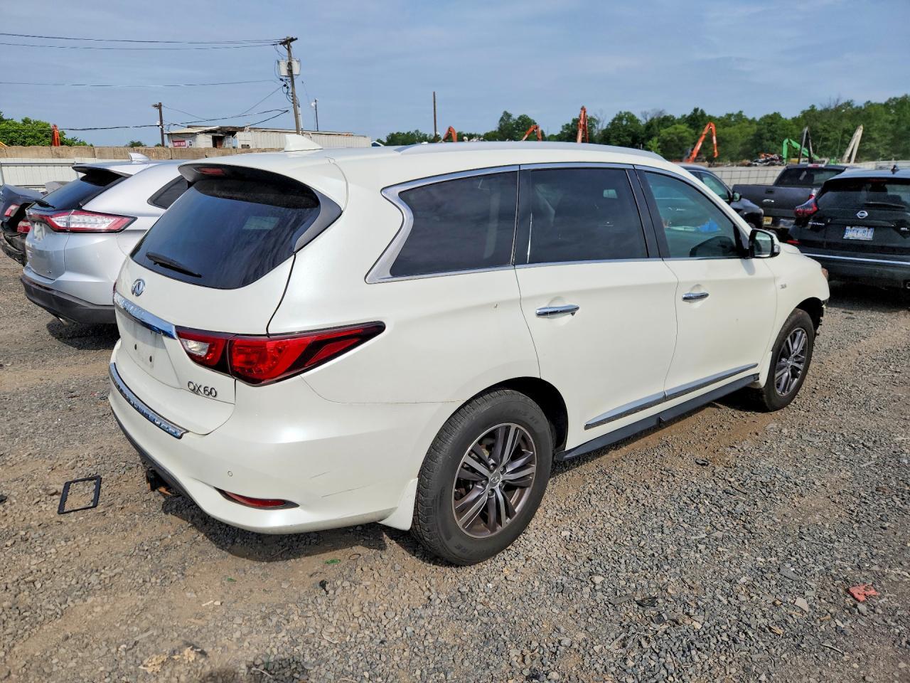 2017 Infiniti Qx60 Base - Фото 3