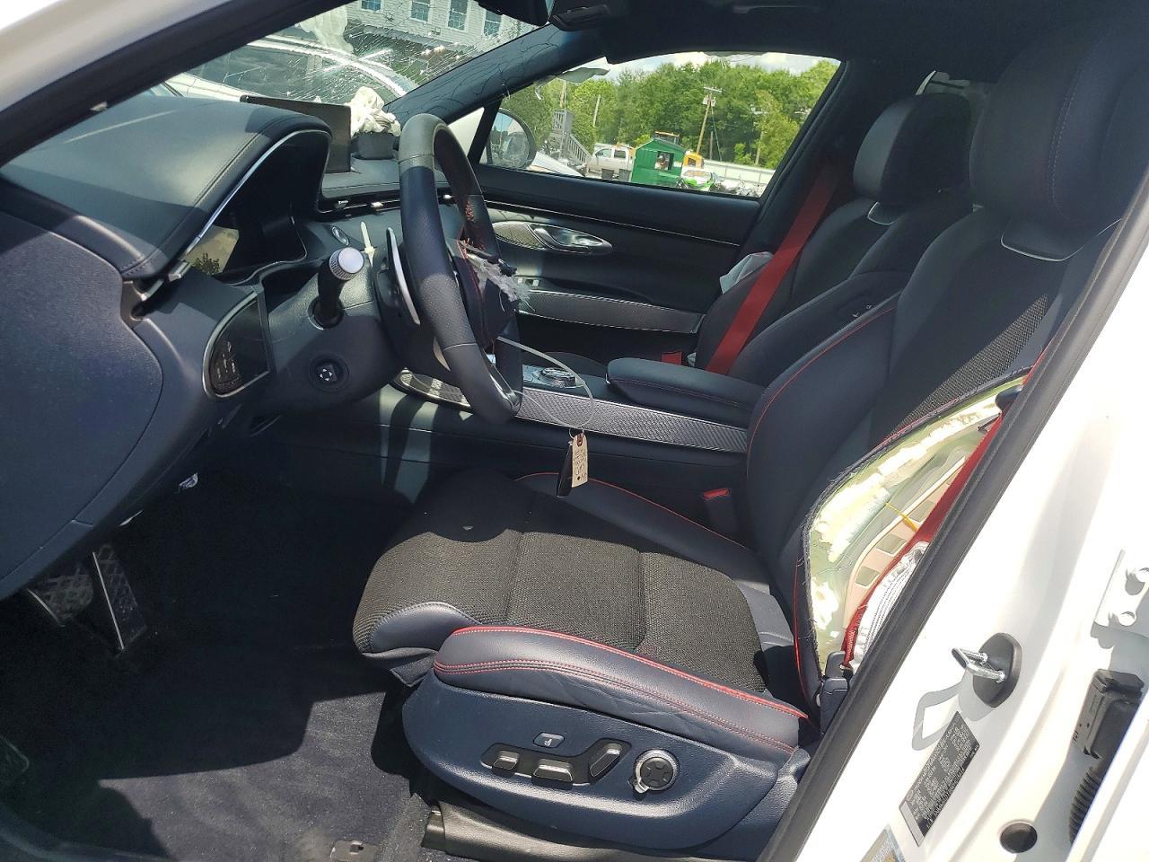2024 Genesis Gv70 2.5T Standard - Image 7