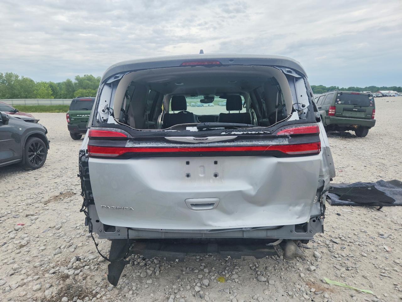 2023 Chrysler Pacifica Touring L - Фото 6