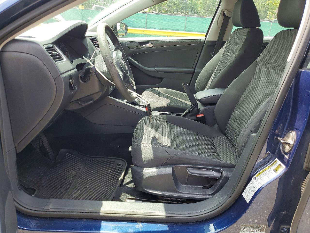 2014 Volkswagen Jetta Base - Image 7