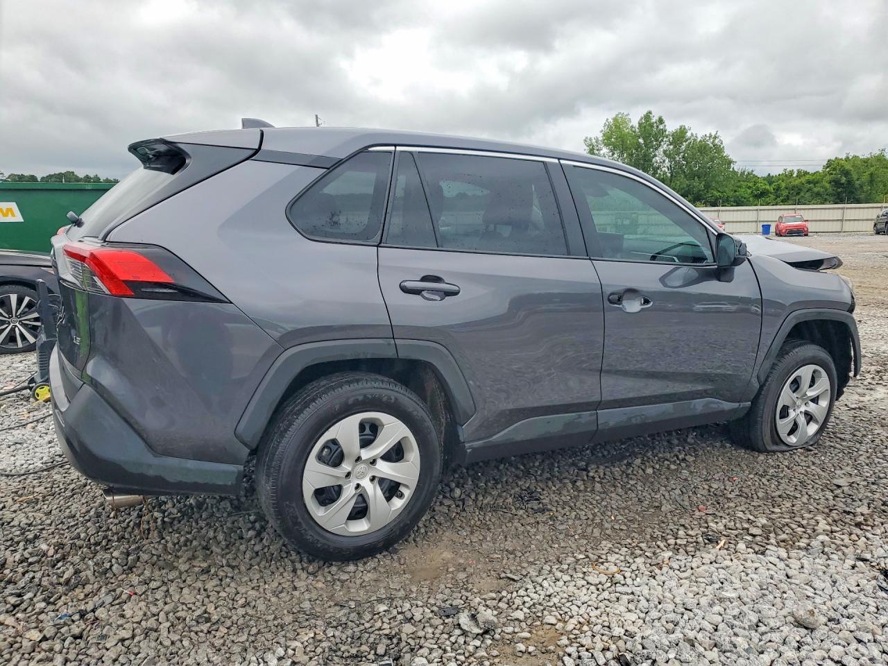 2025 Toyota Rav4 Le - Image 3