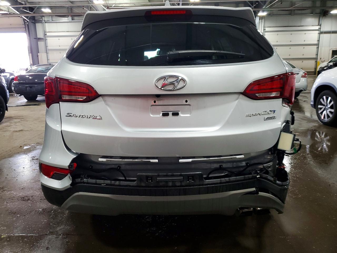 2018 Hyundai Santa Fe Sport 2.0T - Фото 6