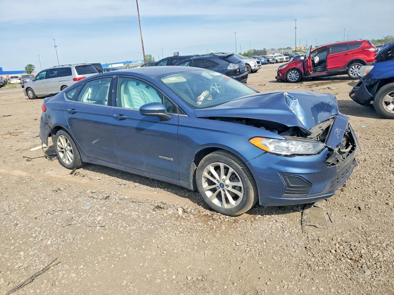 2019 Ford Fusion Se - Фото 4