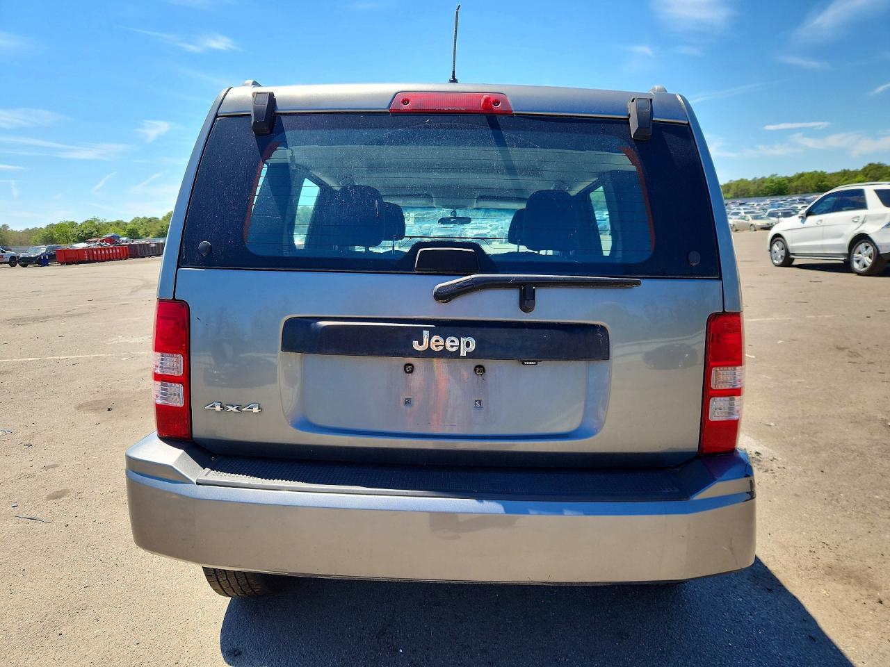 2012 Jeep Liberty Sport - Фото 6