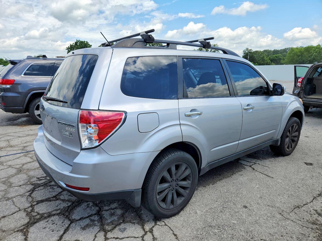 2013 Subaru Forester 2.5X Premium - Фото 3