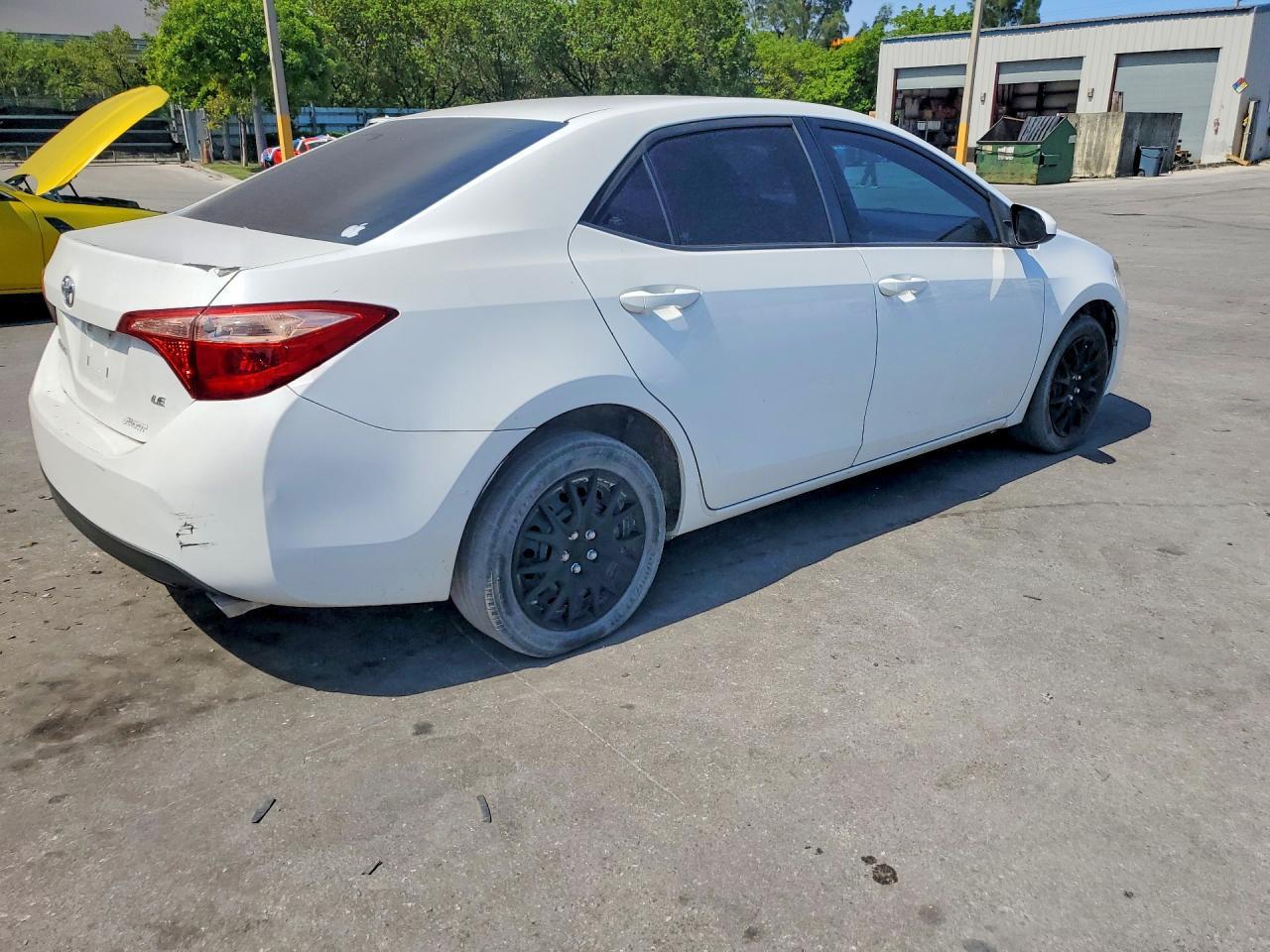 2019 Toyota Corolla Le - Фото 3