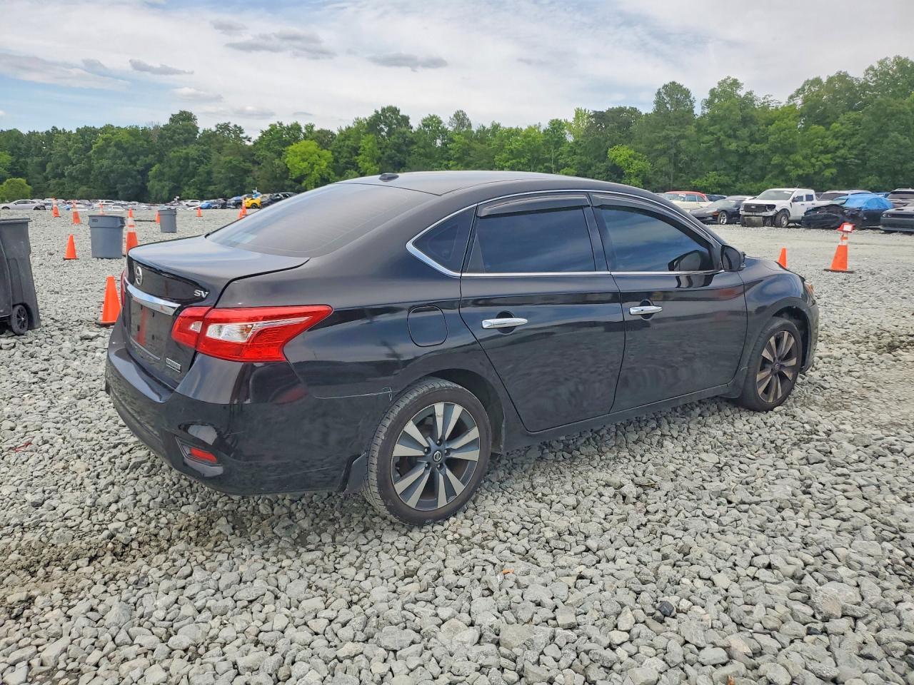 2019 Nissan Sentra Sv - Фото 3