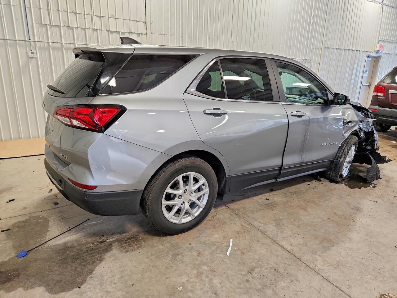 2024 Chevrolet Equinox Lt - Image 3