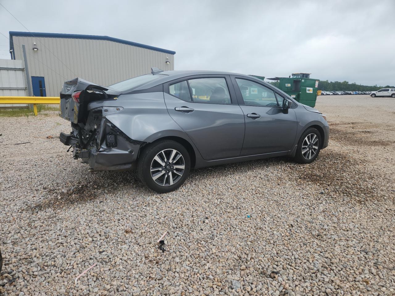 2025 Nissan Versa Sv - Image 3