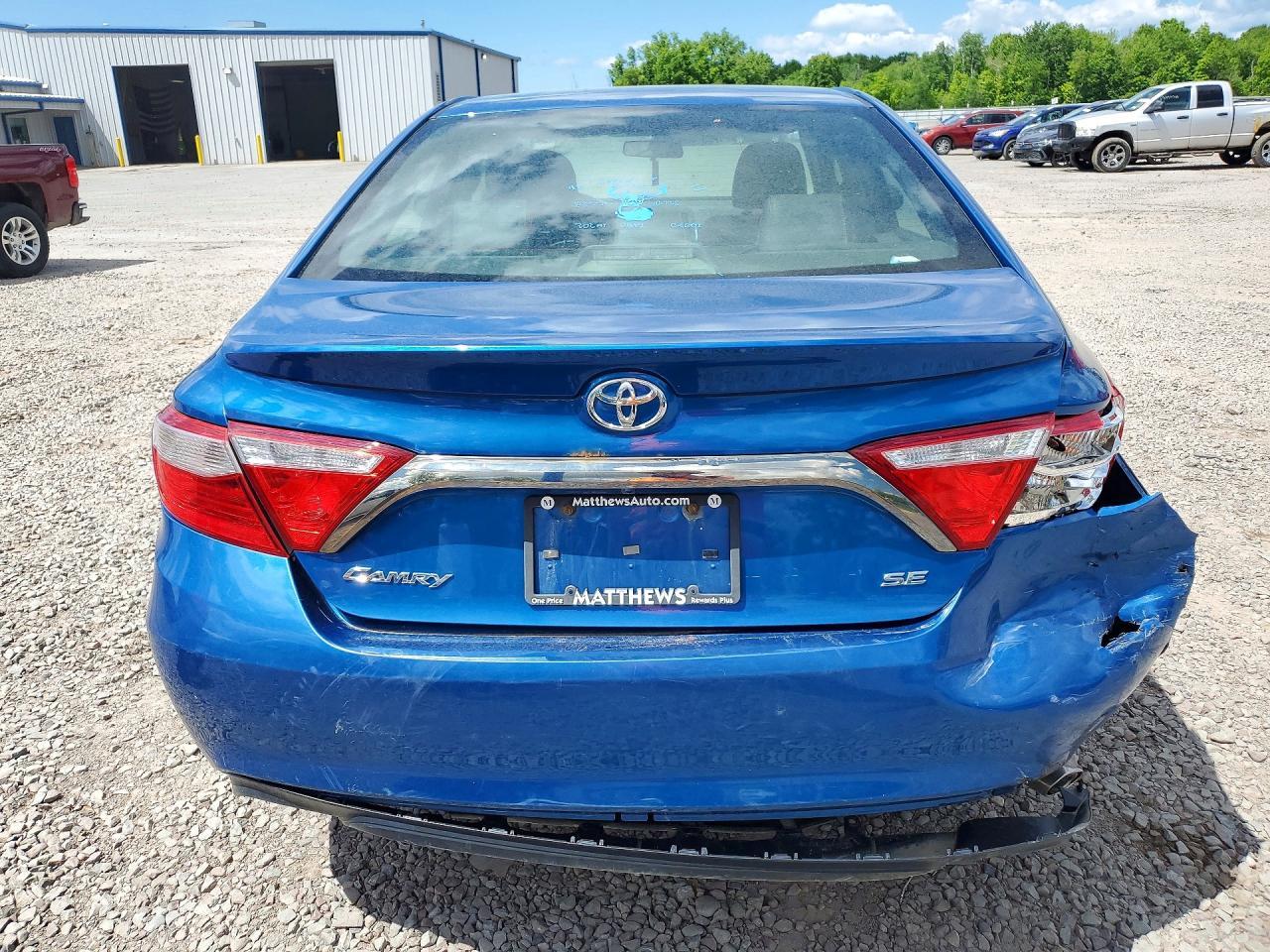 2017 Toyota Camry Se - Фото 6
