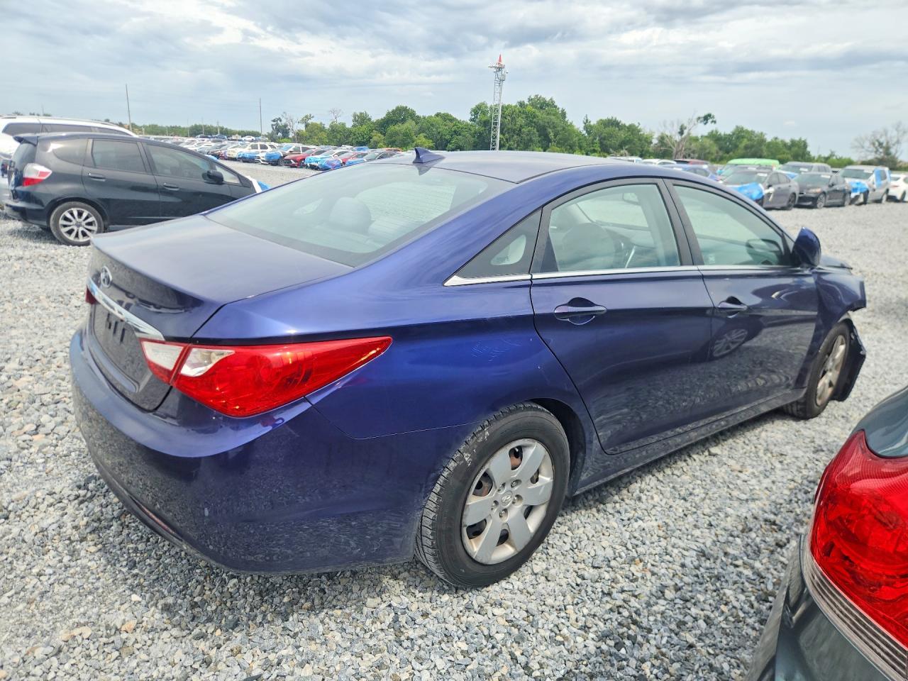 2012 Hyundai Sonata Gls - Image 3