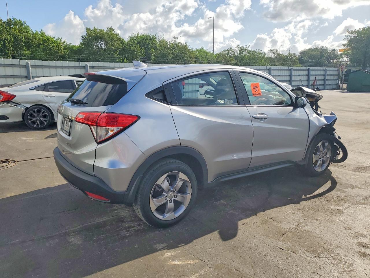 2022 Honda Hr-V Lx - Фото 3