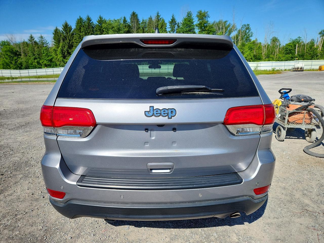 2019 Jeep Grand Cherokee Laredo - Image 6