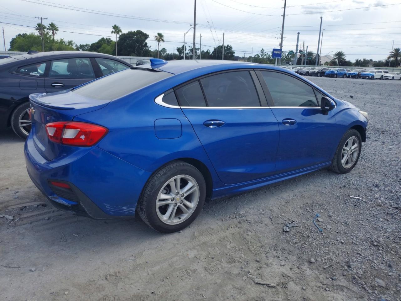 2018 Chevrolet Cruze Lt - Фото 3