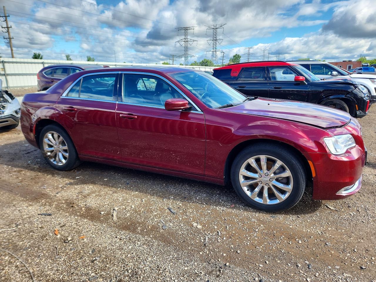 2016 Chrysler 300 Limited - Image 4