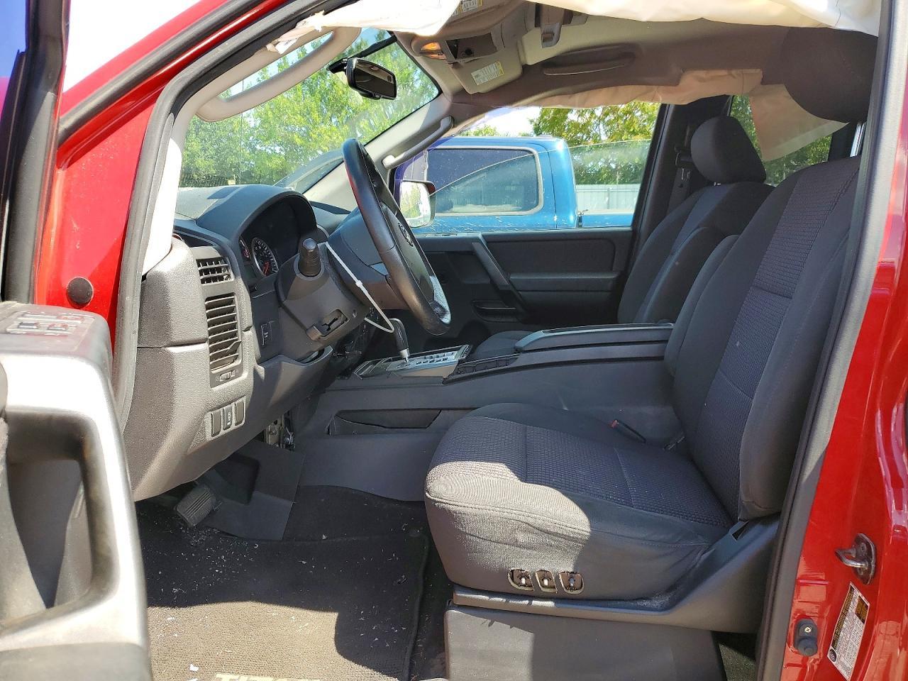 2010 Nissan Titan Se - Image 7