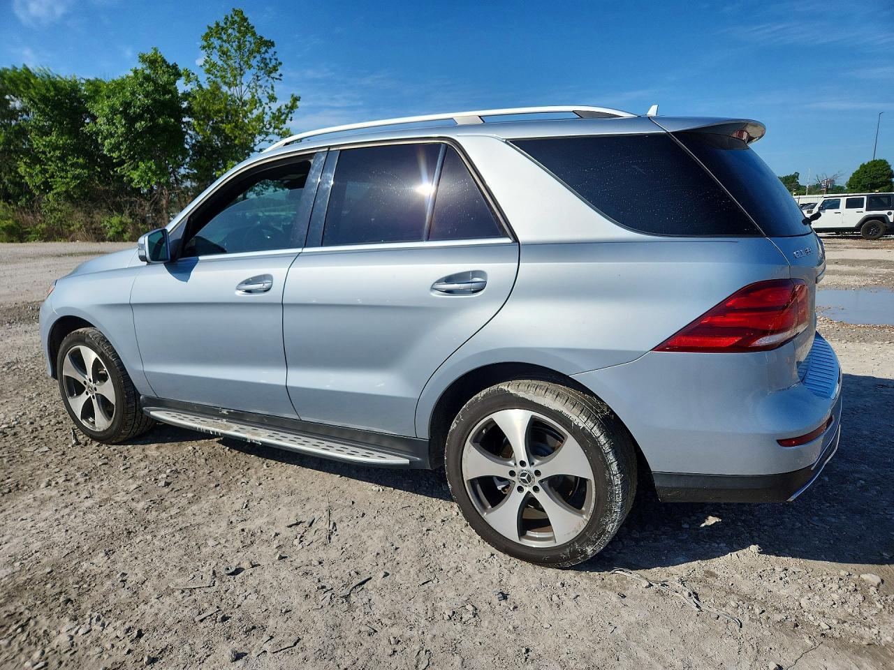 2018 Mercedes-Benz Gle - Image 2