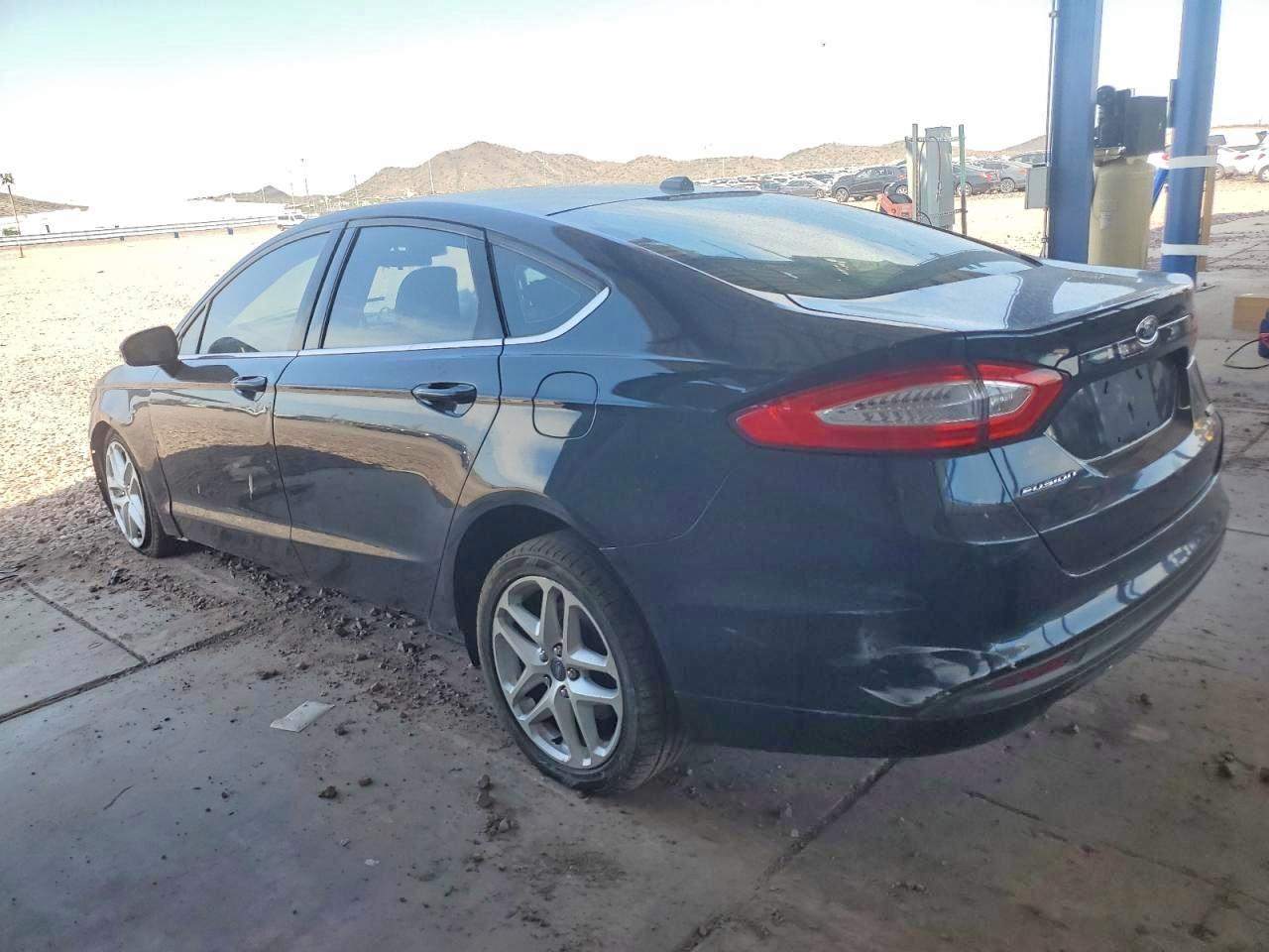 2014 Ford Fusion Se - Фото 2