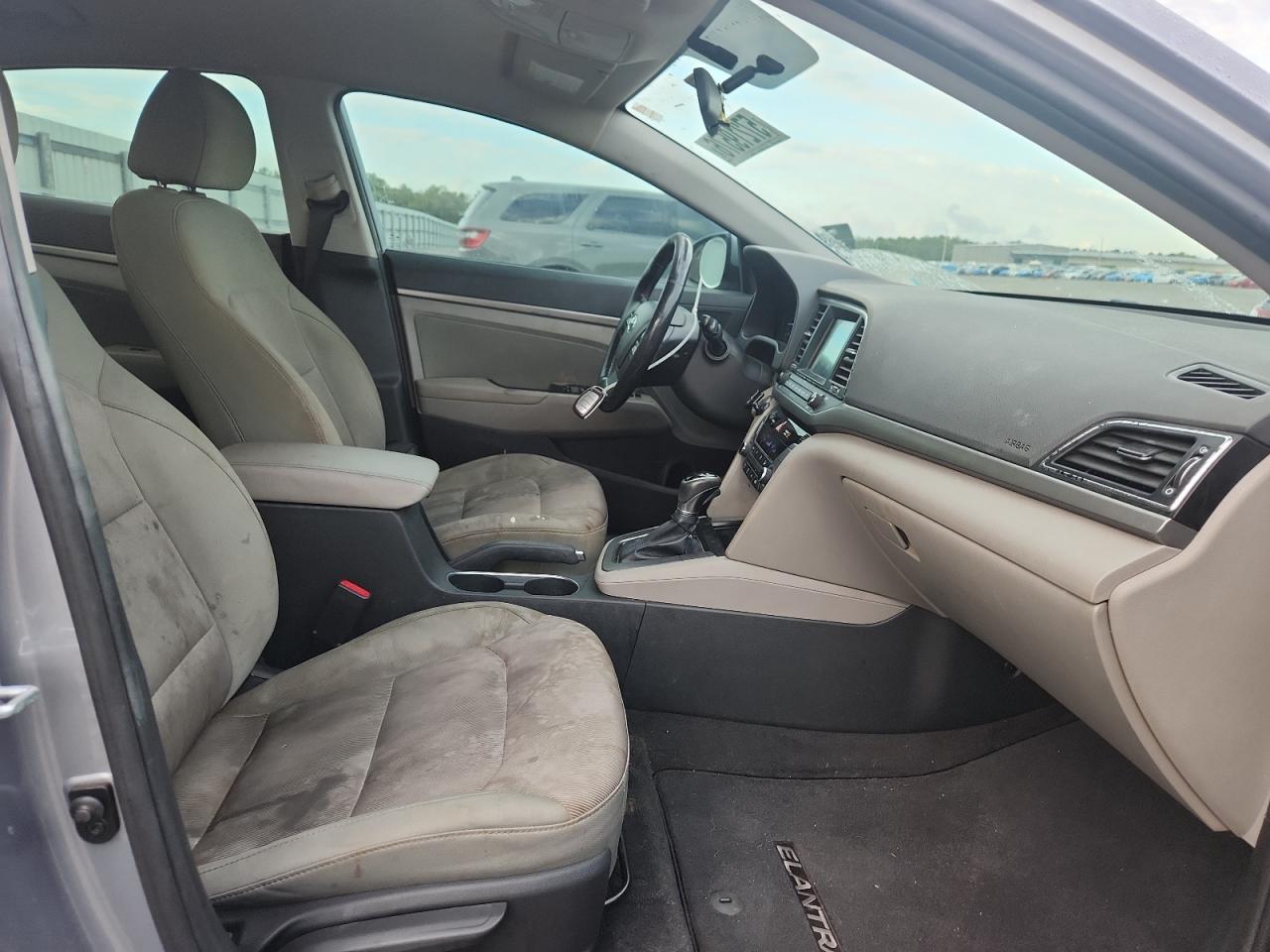 2017 Hyundai Elantra Se - Image 7