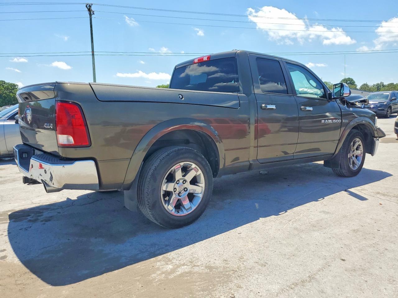 2012 Dodge Ram 1500 Laramie - Image 3