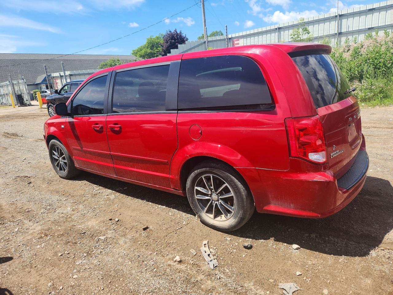 2014 Dodge Grand Caravan Se - Image 2
