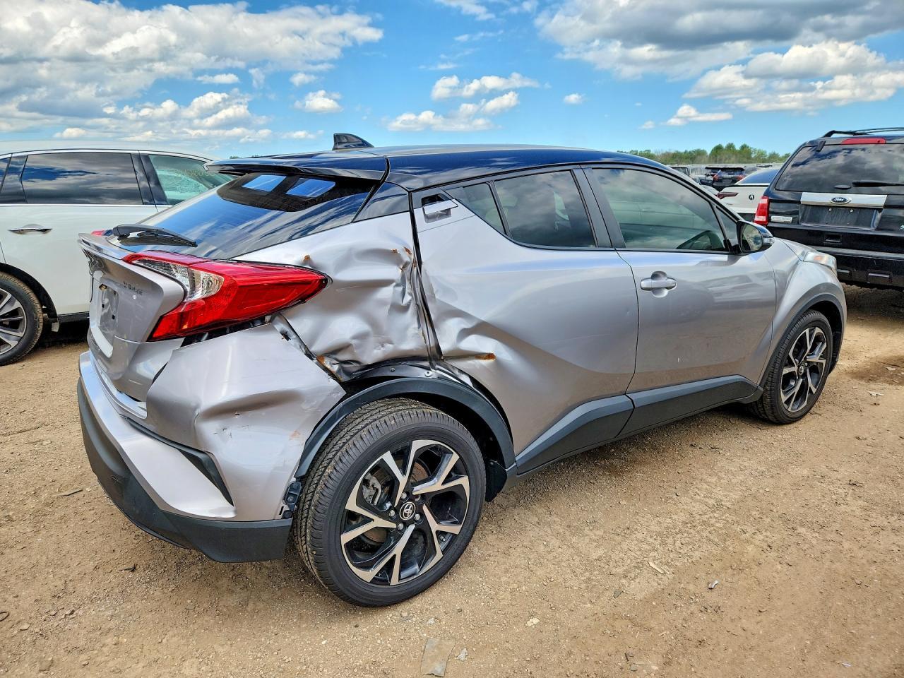 2019 Toyota C-Hr Xle - Фото 3