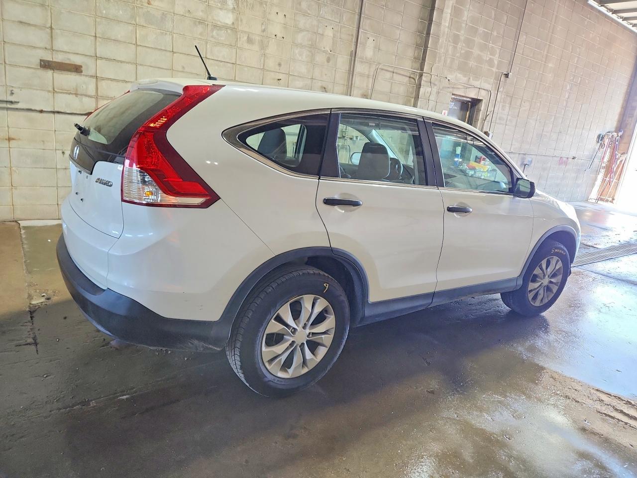 2014 Honda Cr-V Lx - Image 3