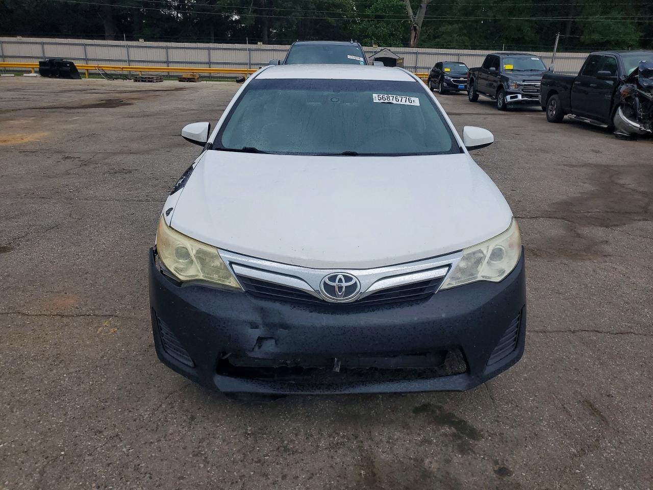 2012 Toyota Camry Le - Image 5