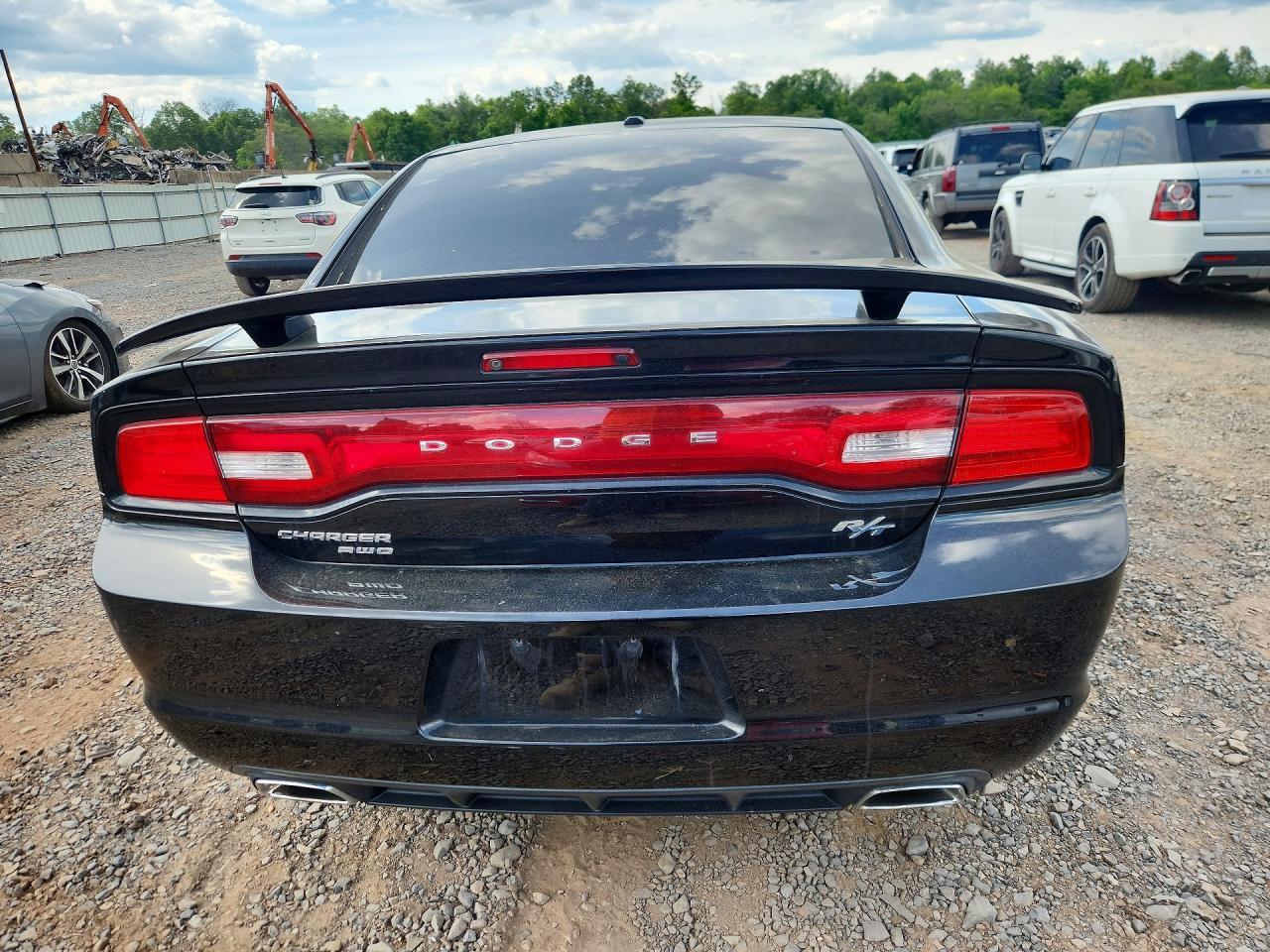 2013 Dodge Charger R - Image 6