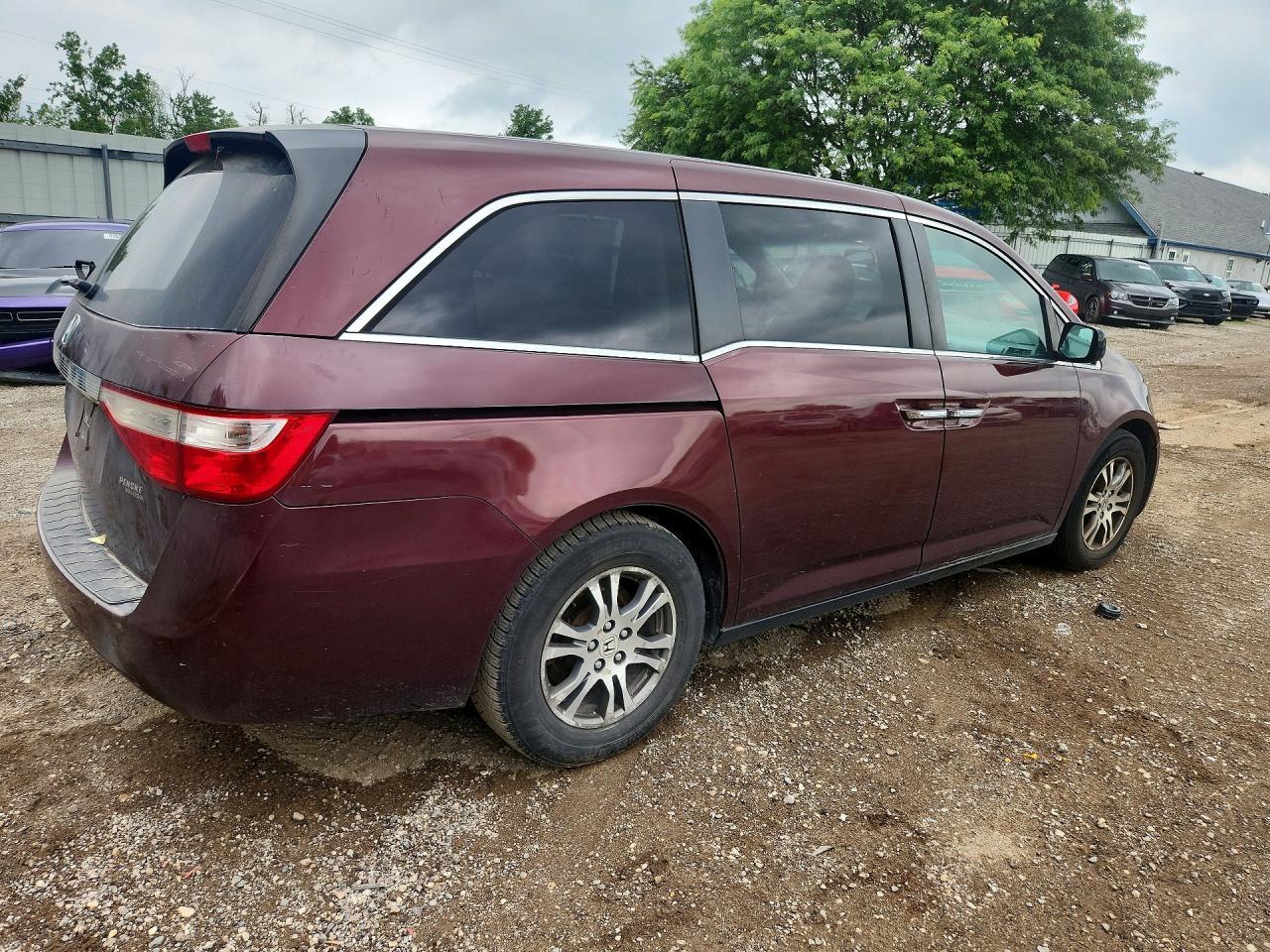2012 Honda Odyssey Ex - Фото 3