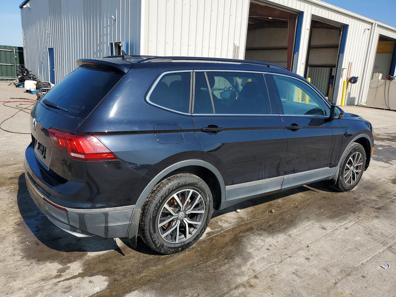 2020 Volkswagen Tiguan Se - Image 3