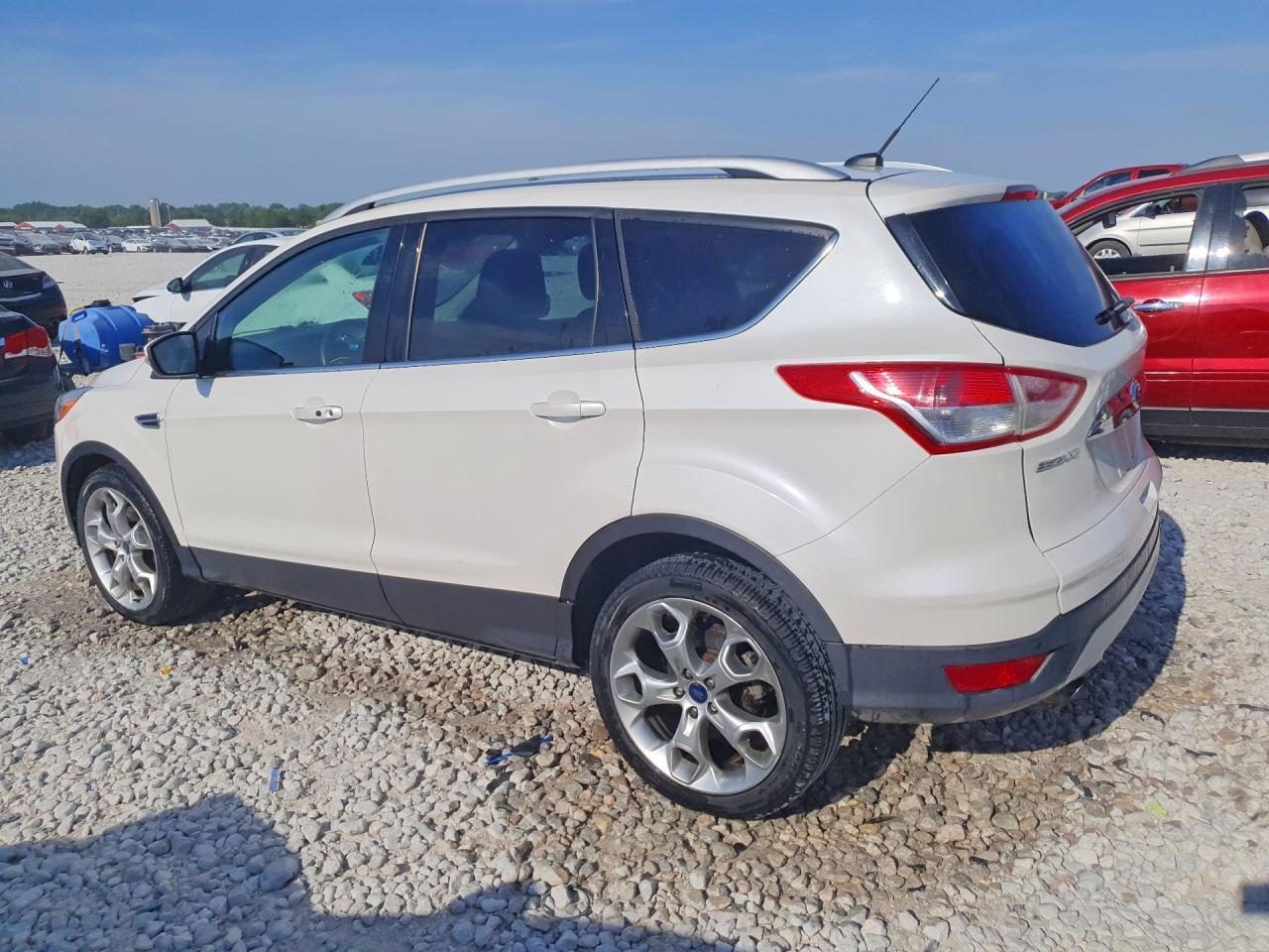 2014 Ford Escape Titanium - Фото 2