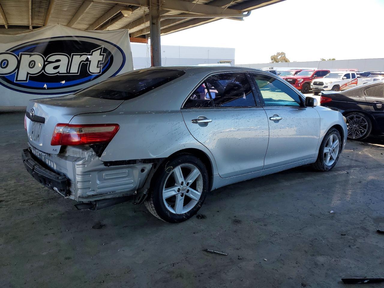 2007 Toyota Camry Le - Фото 3