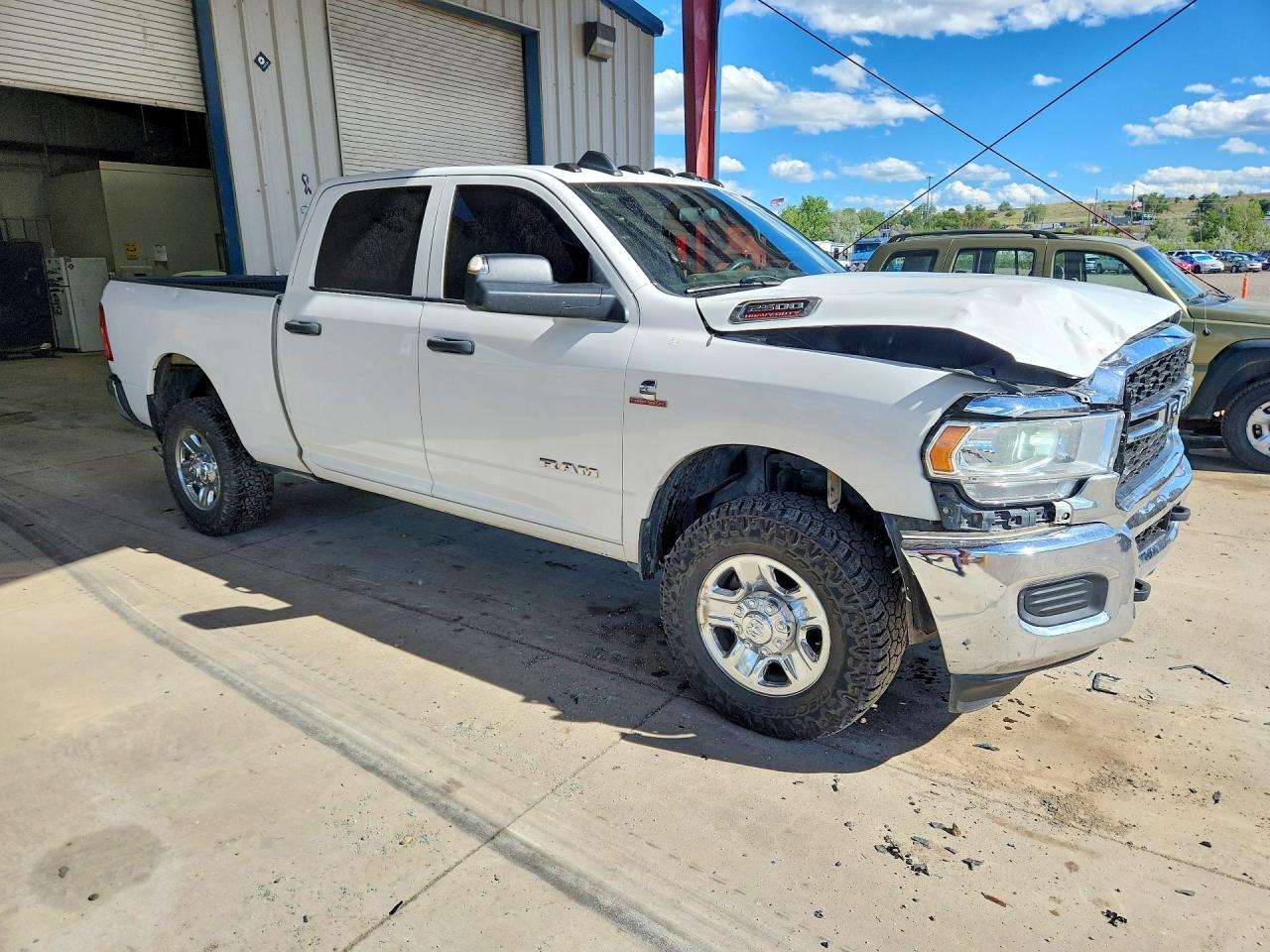 2022 Ram 2500 Tradesman - Фото 4