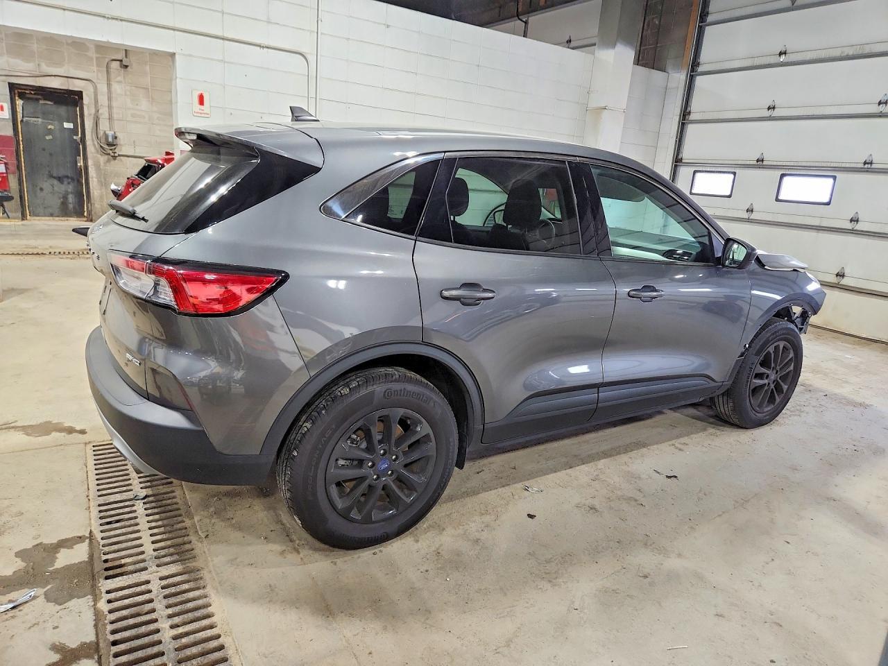 2022 Ford Escape Se - Image 3