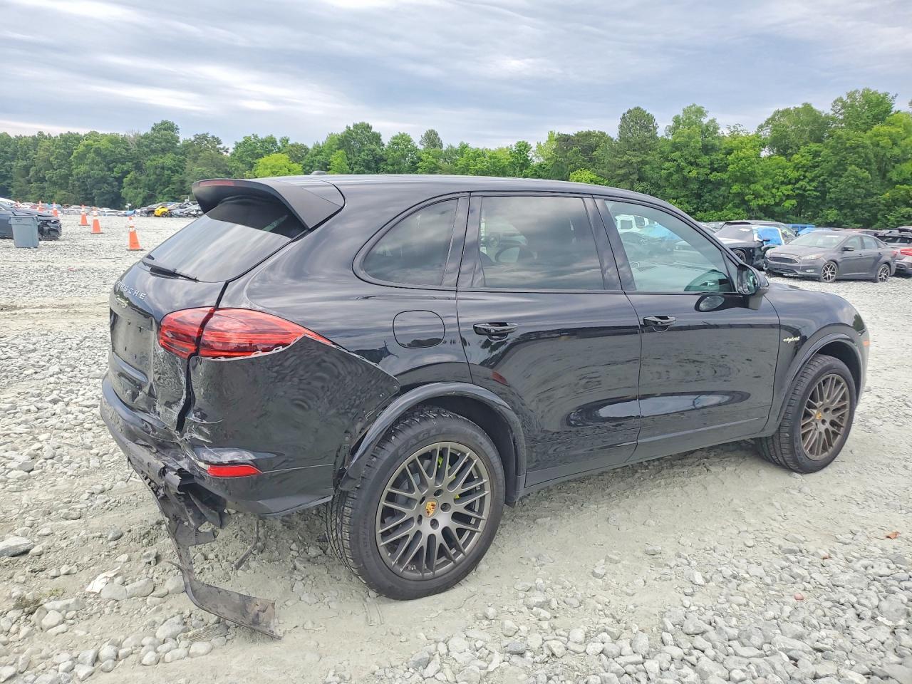 2018 Porsche Cayenne Se Hybrid Platinum - Image 3