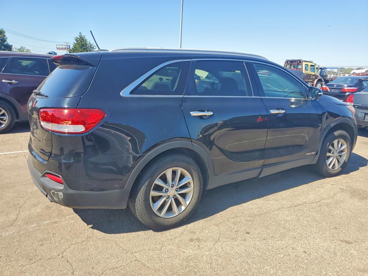 2017 Kia Sorento Lx V6 - Image 3