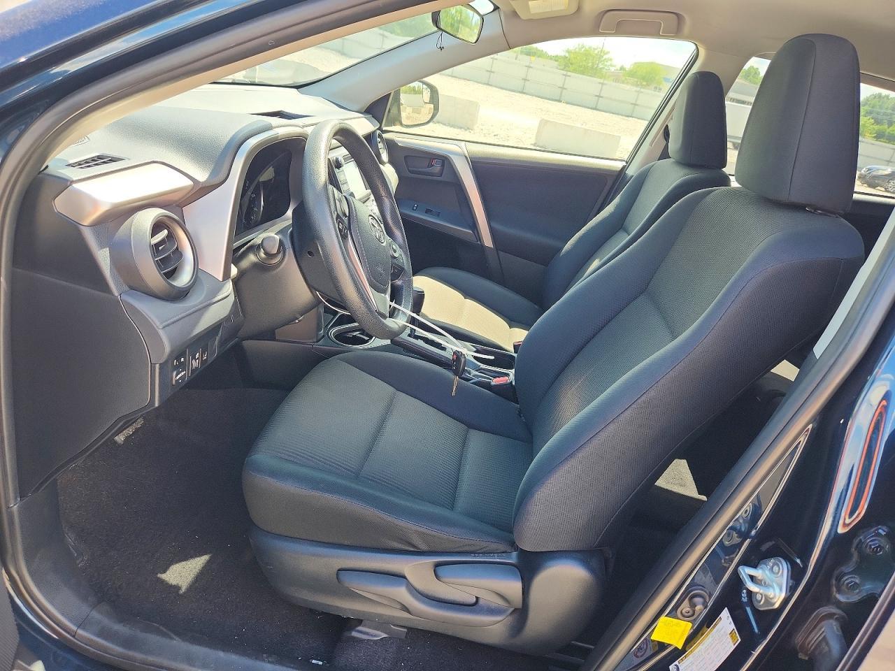 2018 Toyota Rav4 Le - Image 7