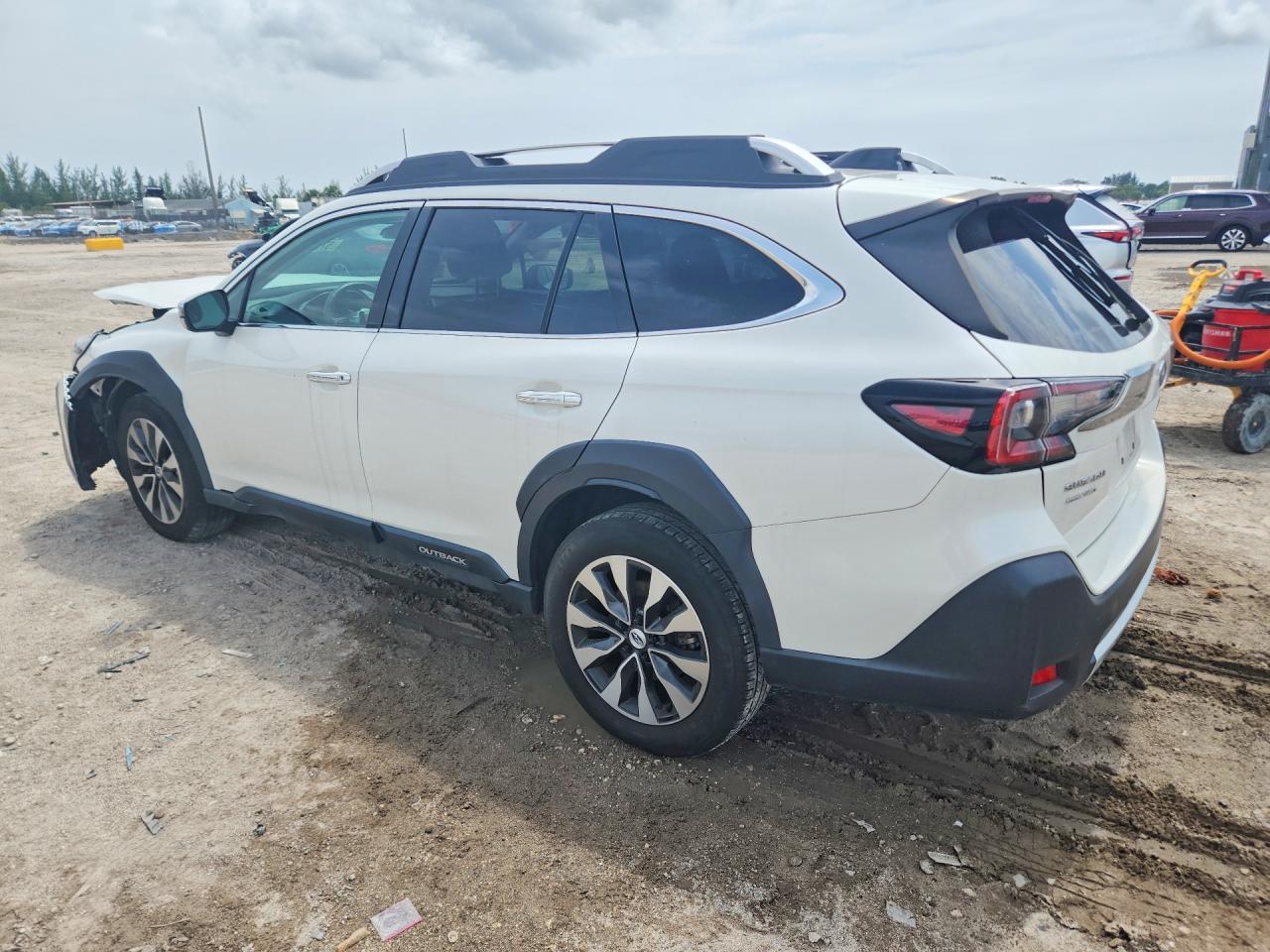 2023 Subaru Outback Touring - Image 2