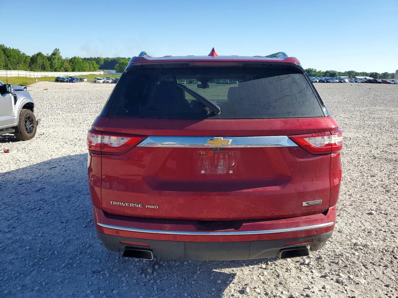 2018 Chevrolet Traverse Premier - Image 6