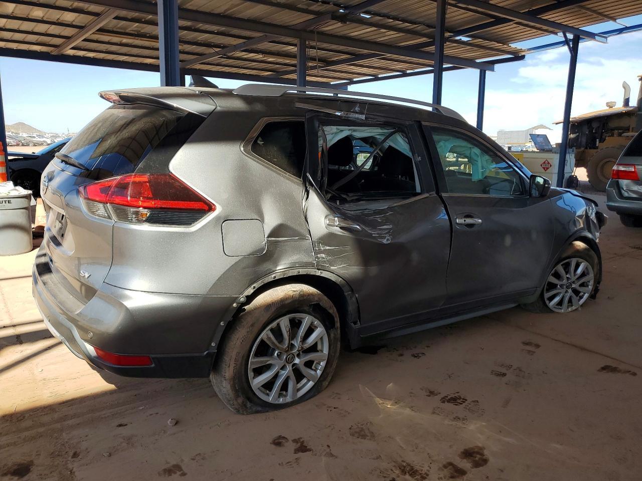 2019 Nissan Rogue Sv - Image 3