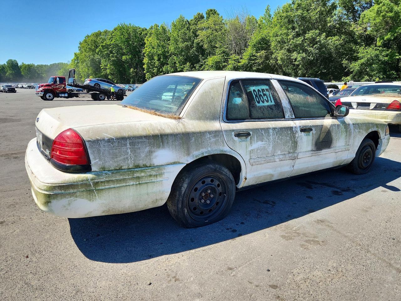 2010 Ford Crown Victoria S - Фото 3