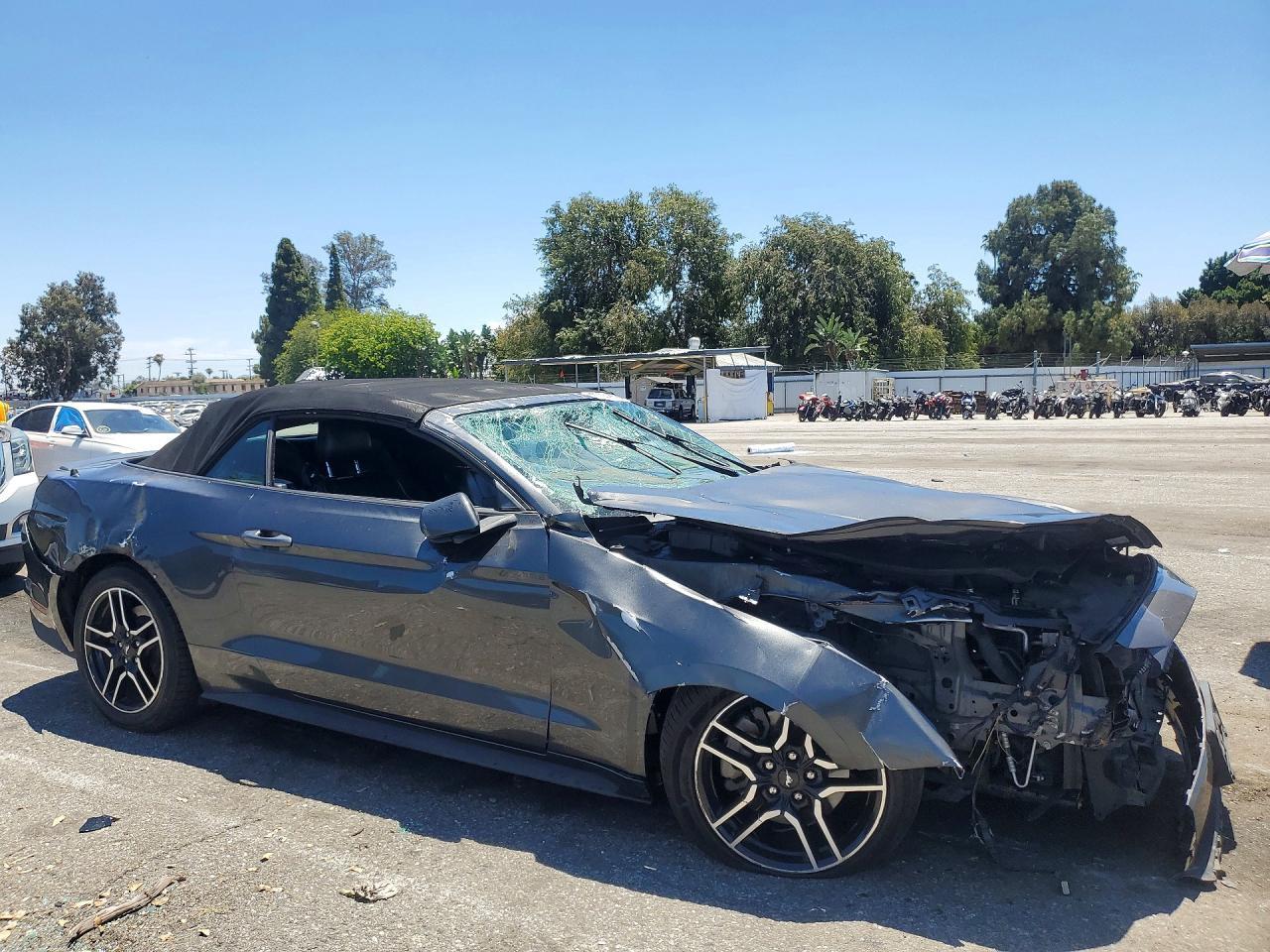 2020 Ford Mustang - Фото 4