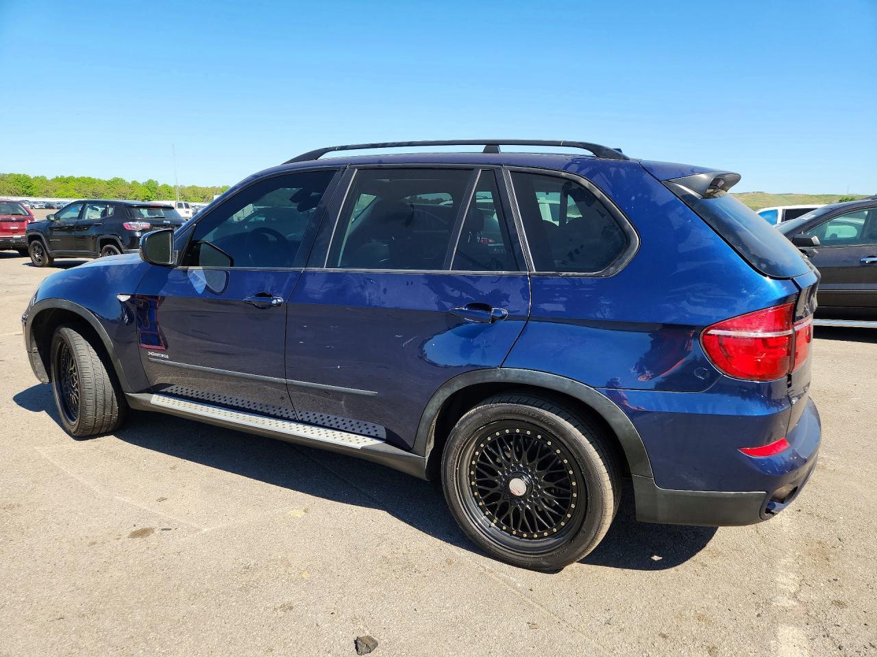 2012 BMW X5 xDrive35I - Фото 2